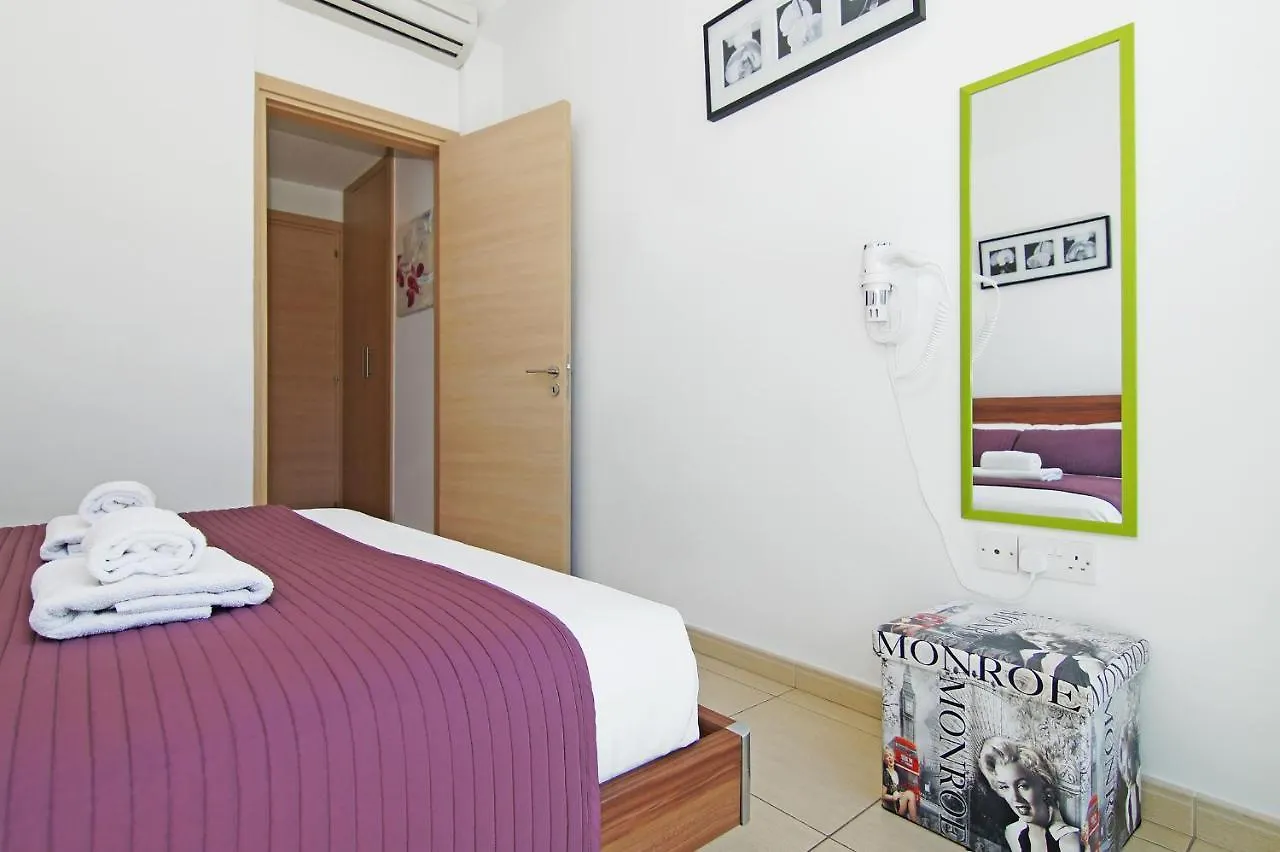 Calypso - Coralli Beachfront Apartment Protaras