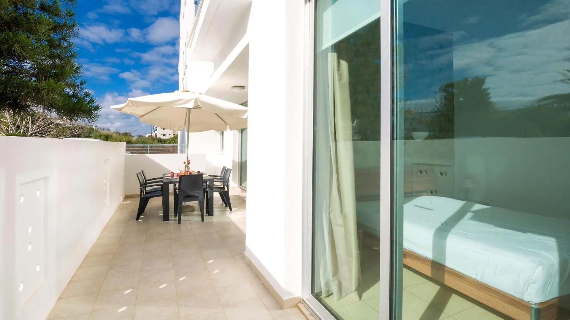 Calypso - Coralli Beachfront Apartment Protaras Cyprus