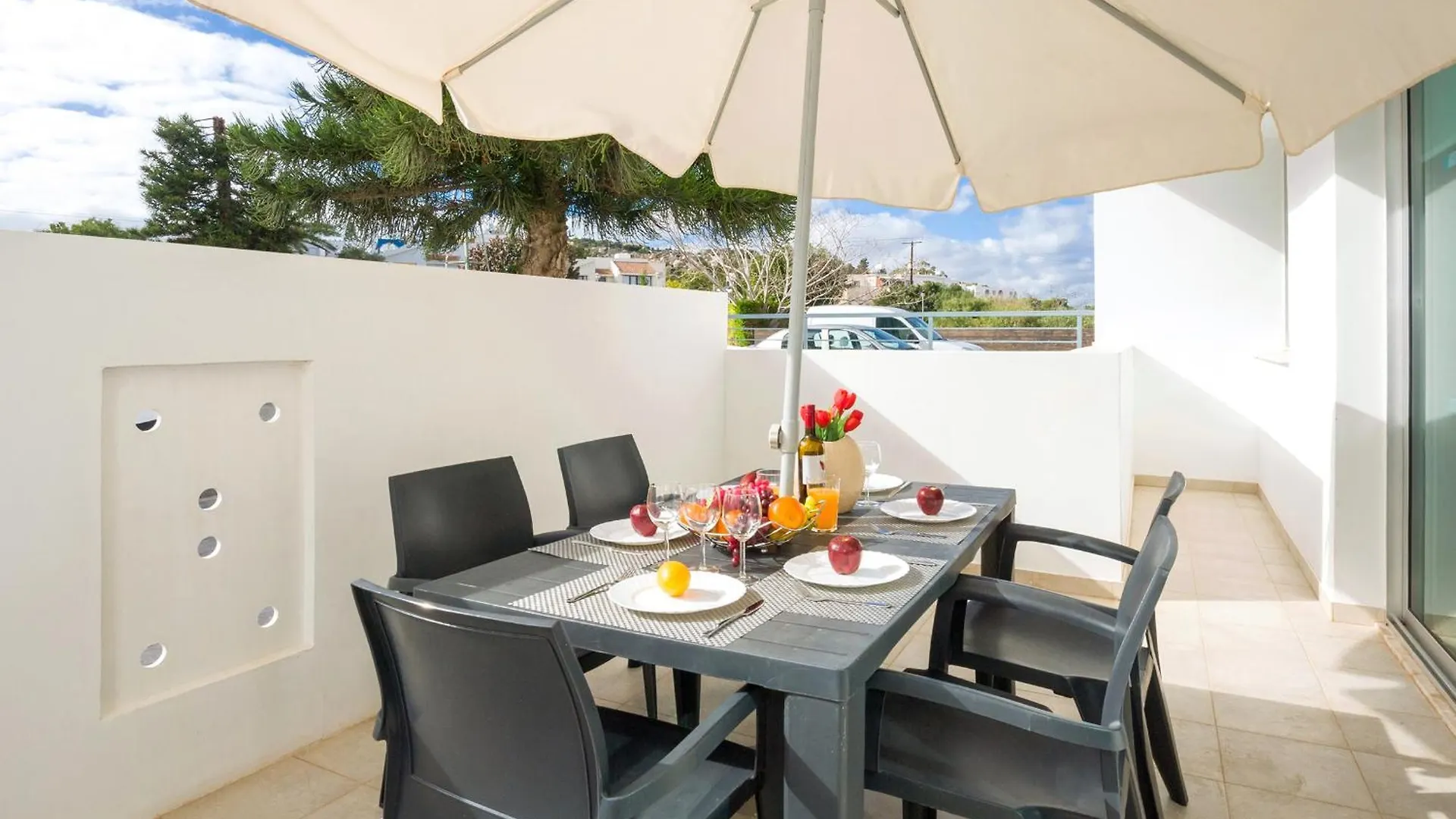 Calypso - Coralli Beachfront Apartment Protaras