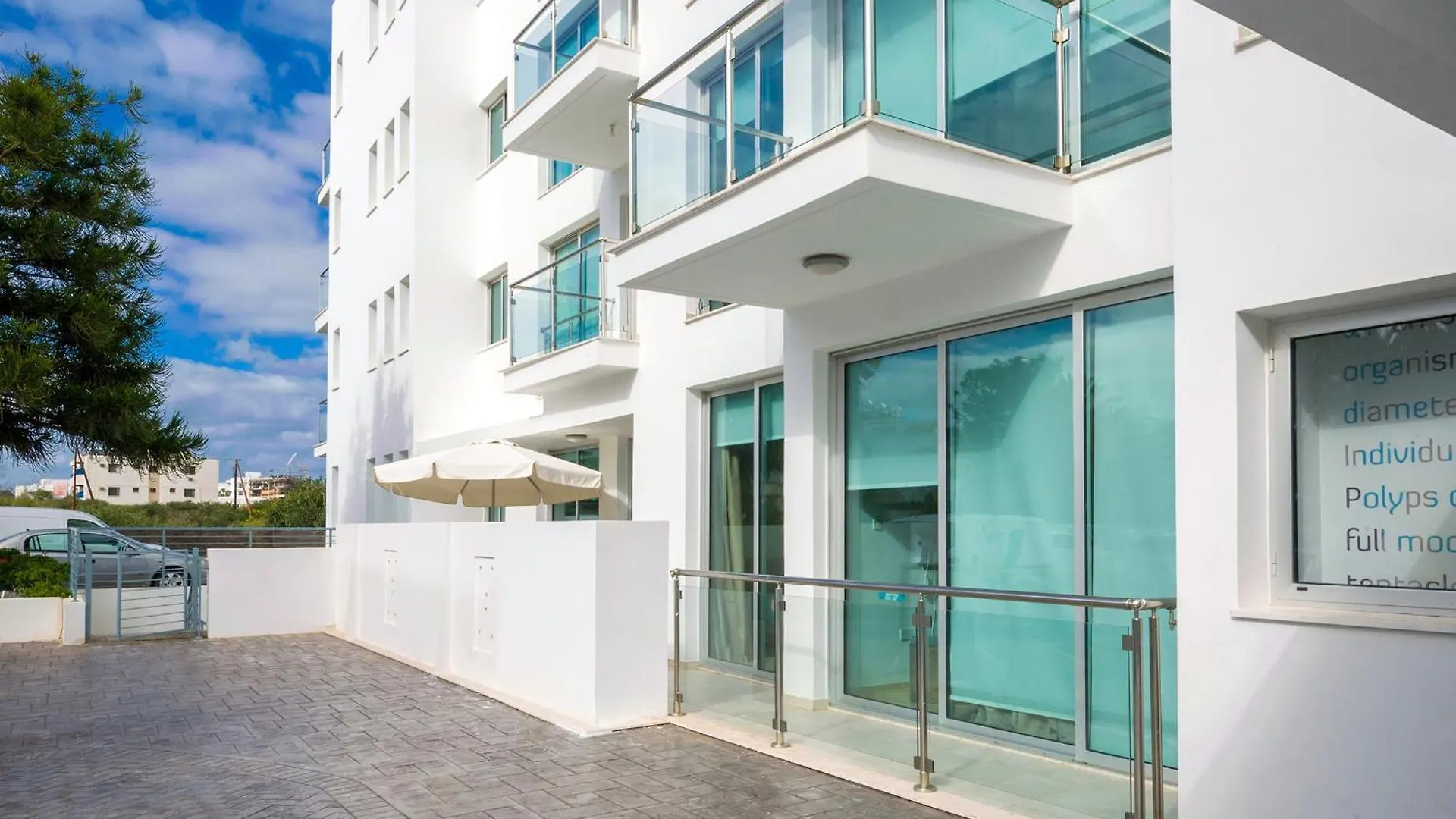 Calypso - Coralli Beachfront Apartment Protaras